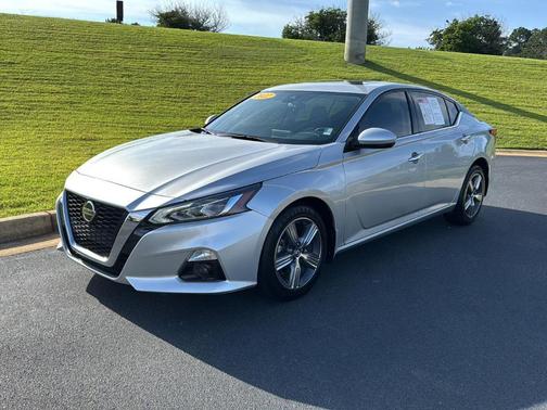 2022 Nissan Altima 2.5 SL