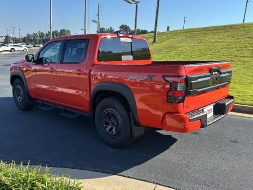 2025 Nissan Frontier PRO-X