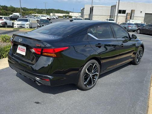 2025 Nissan Altima SR