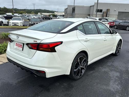 2025 Nissan Altima SR