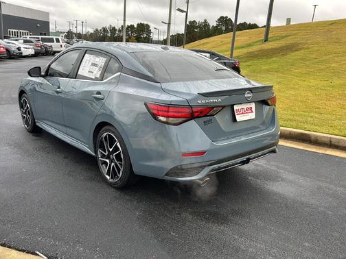 2025 Nissan Sentra SR