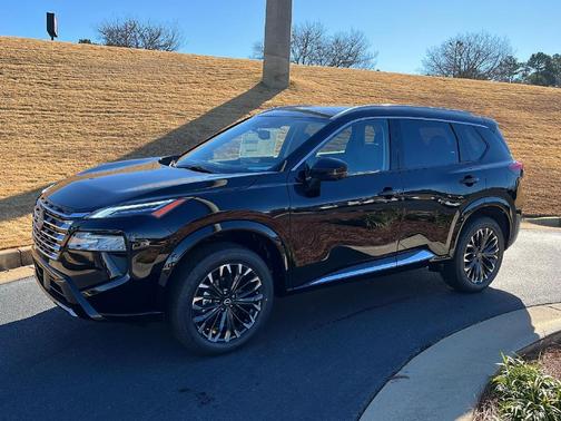 2025 Nissan Rogue Platinum