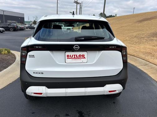2026 Nissan Kicks S