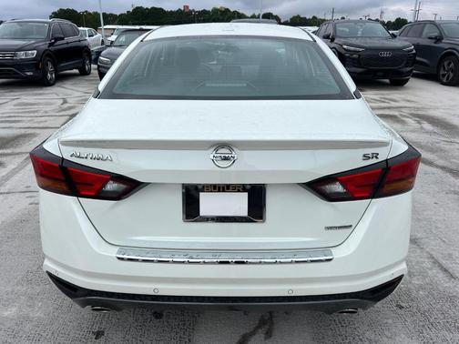 2022 Nissan Altima 2.0 SR