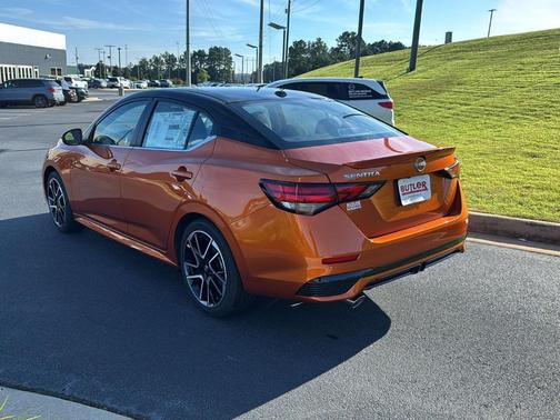 2025 Nissan Sentra SR