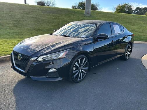 2021 Nissan Altima 2.0 SR