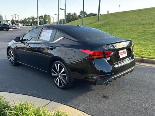 2021 Nissan Altima 2.0 SR