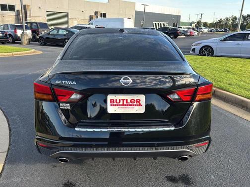 2021 Nissan Altima 2.0 SR