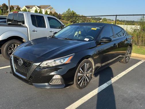 2021 Nissan Altima 2.0 SR