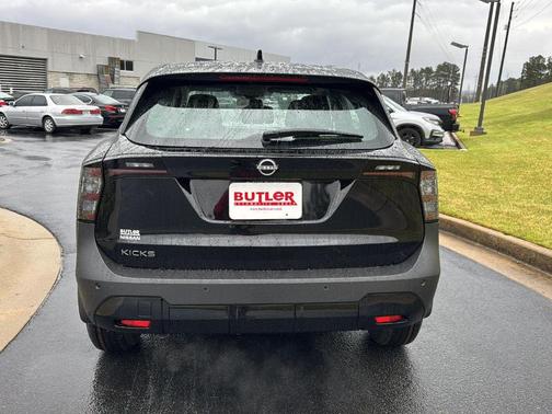 Super Black 2026 Nissan Kicks S