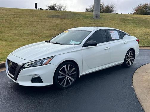 2020 Nissan Altima 2.5 SR