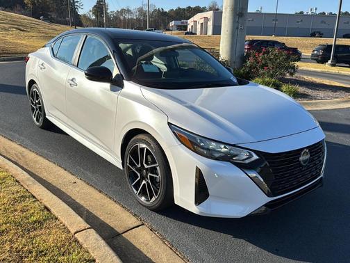 2025 Nissan Sentra SR