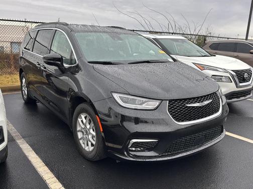2022 Chrysler Pacifica Touring-L