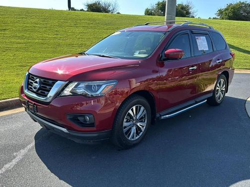 2020 Nissan Pathfinder SL