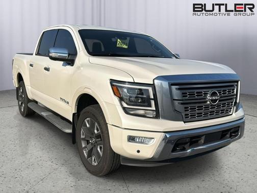 2023 Nissan Titan Platinum Reserve