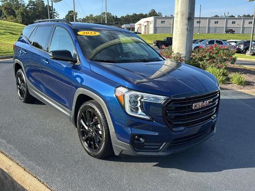 2023 GMC Terrain SLT