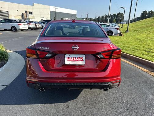 2025 Nissan Altima SR