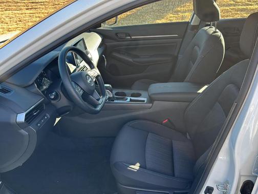 2025 Nissan Altima S