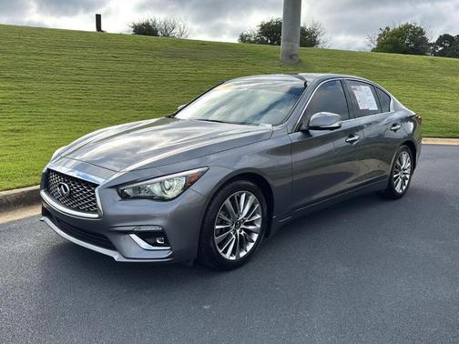 2022 INFINITI Q50 LUXE