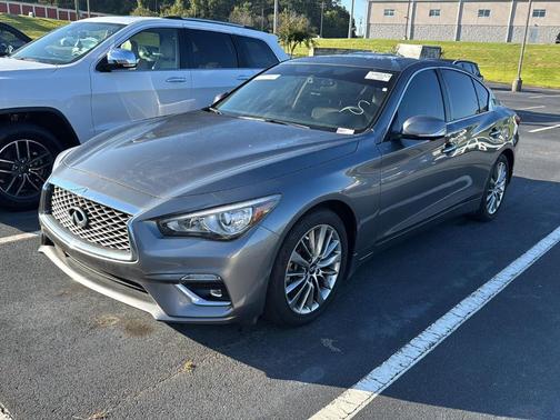 2022 INFINITI Q50 LUXE