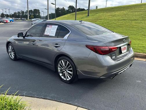 2022 INFINITI Q50 LUXE