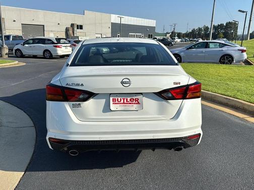 2025 Nissan Altima SR