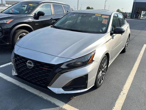 2023 Nissan Altima 2.0 SR