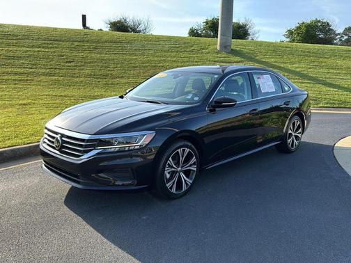 2022 Volkswagen Passat 2.0T SE