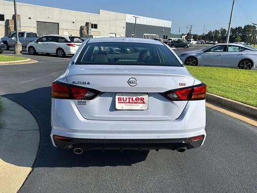 2025 Nissan Altima SR