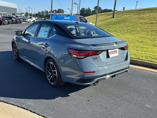 2025 Nissan Sentra SR