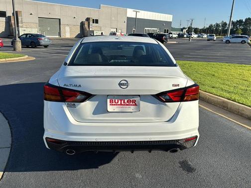 2025 Nissan Altima SR