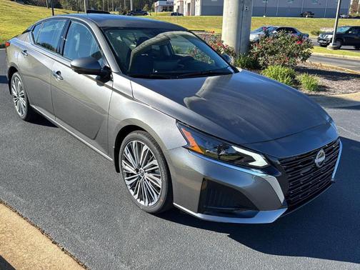 2025 Nissan Altima SL