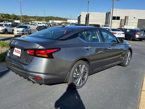 2025 Nissan Altima SL