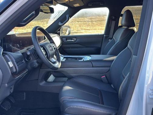 2025 Nissan Armada SL