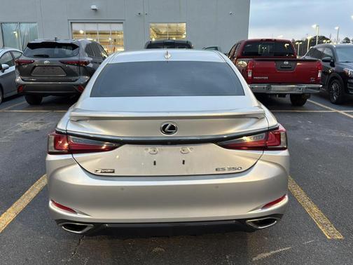 2019 Lexus ES 350 F Sport