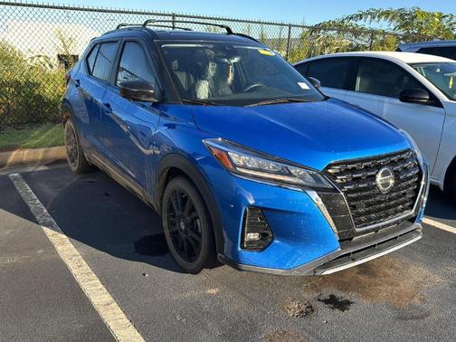 2021 Nissan Kicks SR
