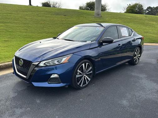 2022 Nissan Altima 2.5 SR