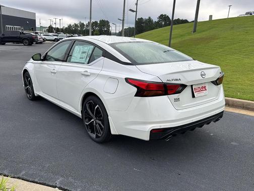 2025 Nissan Altima SR