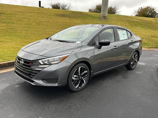 2025 Nissan Versa 1.6 SR