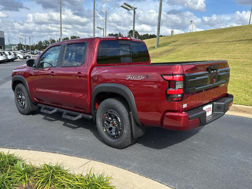 2025 Nissan Frontier PRO-X