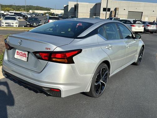 2025 Nissan Altima SR