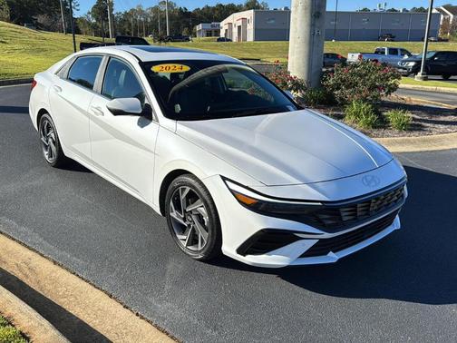 2024 Hyundai ELANTRA Limited