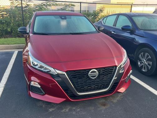 2022 Nissan Altima 2.0 SR