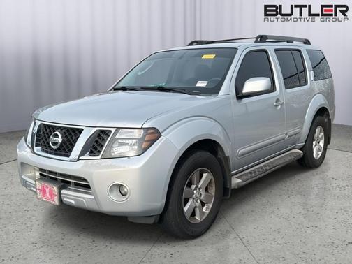 2011 Nissan Pathfinder SV