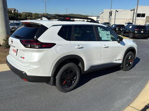 2025 Nissan Rogue Rock Creek