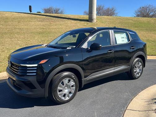 Super Black 2026 Nissan Kicks S