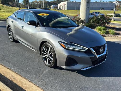 2023 Nissan Maxima SV