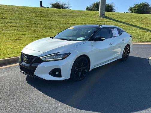 2021 Nissan Maxima SR
