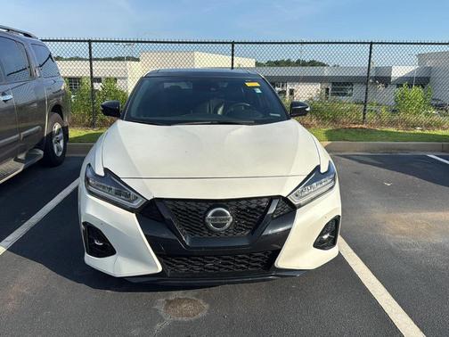 2021 Nissan Maxima SR