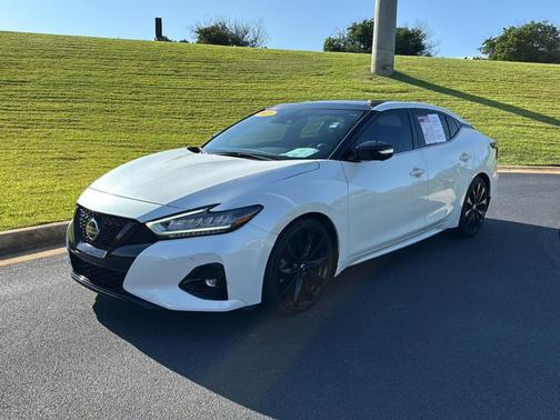 2021 Nissan Maxima SR